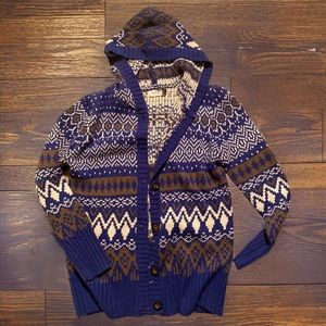 Jon & Anna women’s hooded sweater